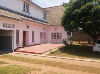 Villa F7 à cinq minutes de l’école primaire française C, Ambohibao