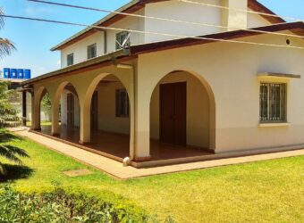 Villa F5, Iavoloha
