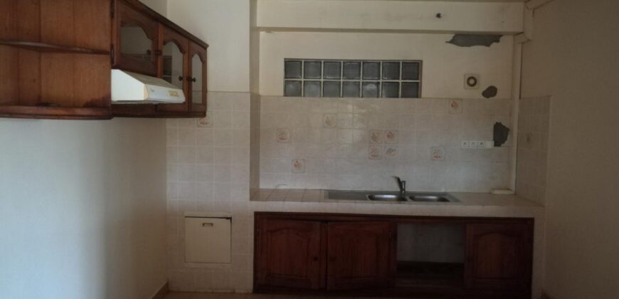 A vendre u n charmant appartement T3 situé dans une résidence sécurisée à Mandrosoa Ivato
