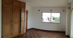 A vendre u n charmant appartement T3 situé dans une résidence sécurisée à Mandrosoa Ivato