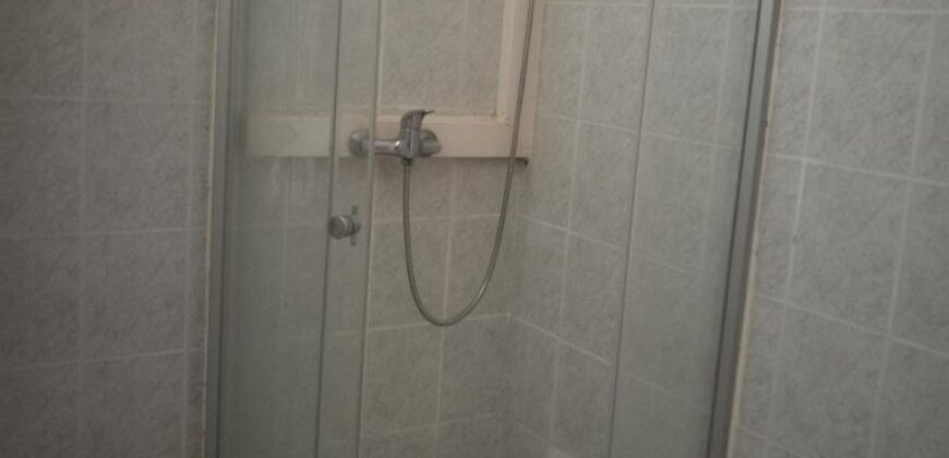 A vendre u n charmant appartement T3 situé dans une résidence sécurisée à Mandrosoa Ivato