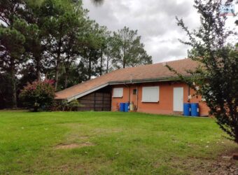 A louer villa à étage meublée et équipée située dans une résidence sécurisée à Ambohimangakely