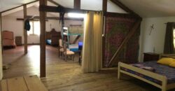 A louer villa à étage meublée et équipée située dans une résidence sécurisée à Ambohimangakely