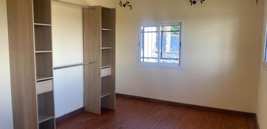 Villa F5 , Ambohibao