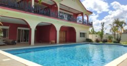 Villa F6 à étage avec piscine, Mahatony Ivandry