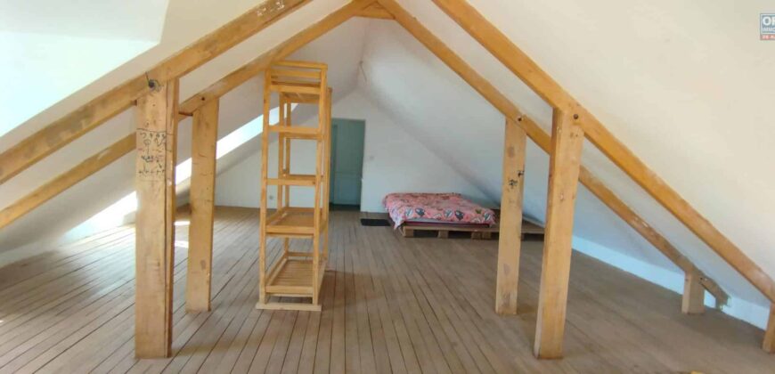 A vendre une coquette villa F5 à étage située dans un quartier calme et sécurisé à Mahatony Ivandry