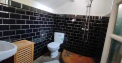 A vendre une coquette villa F5 à étage située dans un quartier calme et sécurisé à Mahatony Ivandry