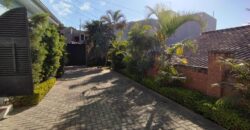 A vendre une coquette villa F5 à étage située dans un quartier calme et sécurisé à Mahatony Ivandry