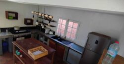 A vendre une coquette villa F5 à étage située dans un quartier calme et sécurisé à Mahatony Ivandry