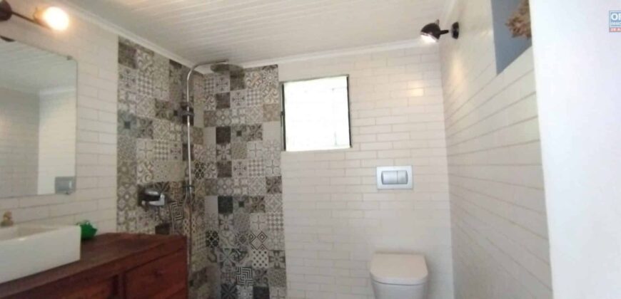 A vendre une coquette villa F5 à étage située dans un quartier calme et sécurisé à Mahatony Ivandry