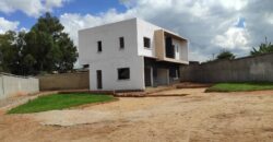 A vendre une villa F5 sur un terrain de 1019m2 à Ilaivola Ivato