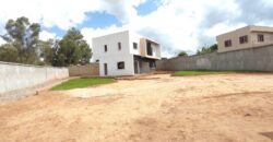 A vendre une villa F5 sur un terrain de 1019m2 à Ilaivola Ivato