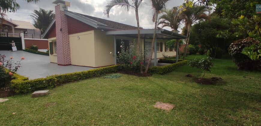 A vendre une villa F5 située dans une résidence sécurisée à Soavina Tanjombato