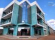 Une grande propriété de 2500M2, comprenant de 600M2 de dépôt avec  des bureaux, Ambohidratrimo