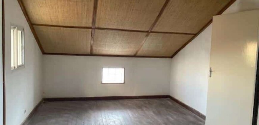 Villa F7, Ambatobe