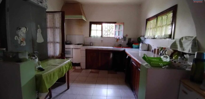 Maison F5, Manakambahiny