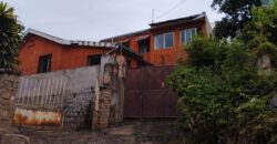 Investissement abordable : villa F4 à vendre avec parking et dépendance, idéale pour rénovation et agrandissement