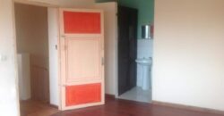 Investissement abordable : villa F4 à vendre avec parking et dépendance, idéale pour rénovation et agrandissement