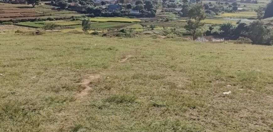 Terrain de 2075M2, Ambohidratrimo