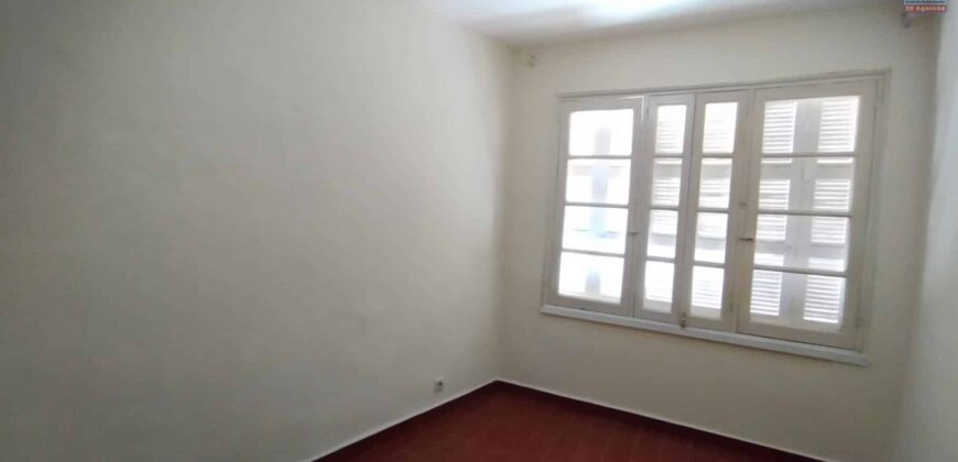 À vendre : Trois appartements indépendants de 80 m2 chacun avec des aménagements uniques à Anjanahary