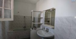 À vendre : Trois appartements indépendants de 80 m2 chacun avec des aménagements uniques à Anjanahary