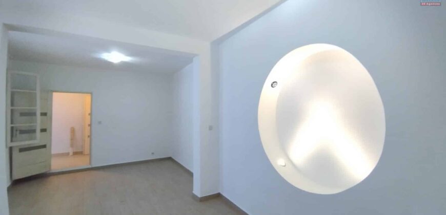 À vendre : Trois appartements indépendants de 80 m2 chacun avec des aménagements uniques à Anjanahary