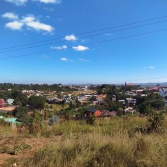 Terrain exceptionnel avec vue panoramique sur le Rova de Manjakamiadana à Ambatobe