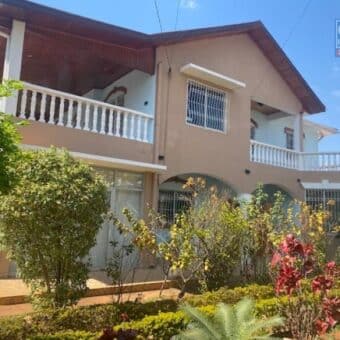 Villa de Charme à Ambatobe : Location F5 à Proximité du Lycée Français