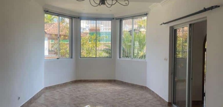 Villa de Charme à Ambatobe : Location F5 à Proximité du Lycée Français