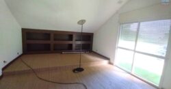 À Vendre : Ravissante villa avec Piscine sur un Terrain de 1 519 m2 à Andohanimandroseza