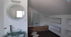 À Vendre : Ravissante villa avec Piscine sur un Terrain de 1 519 m2 à Andohanimandroseza