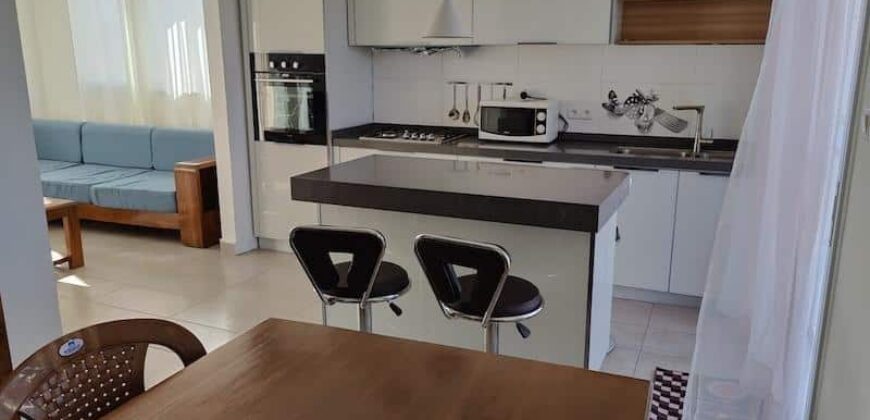 À Vendre charmante villa duplex F3 meublée dans quartier résidentiel sécurisé à Ambohitrarahaba