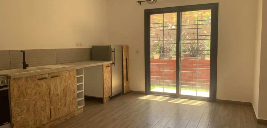 En location villa F8 à Ambatobe : Confort et Proximité du Lycée Français