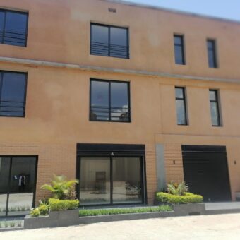 A louer un appartement de standing T5 en duplex situé dans un endroit calme et sécurisé à Ambohibao