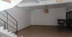 A louer un appartement de standing T5 en duplex situé dans un endroit calme et sécurisé à Ambohibao
