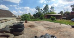 Vente terrain clôturé avec entrepôt à Ambolokandrina