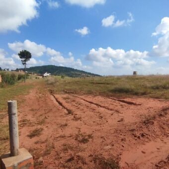 Terrains Idéalement Situés à Ambatomirahavavy: Proximité de l’Électricité Jirama et Accès Facile au Centre-Ville