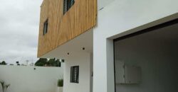 Location Villa Meublée avec piscine F6 à Manazary Ambatobe