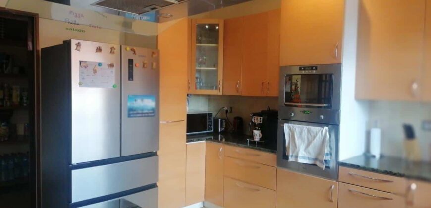 Villa de standing F5 avec piscine, Talatamaty