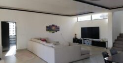 Grande villa de haut standing F5 avec piscine, Ivato