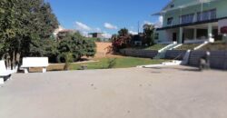Villa à étage semi-meublée F8, Ambohidratrimo