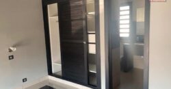À Louer une superbe villa F5 avec piscine à Ivandry, quartier Résidentiel
