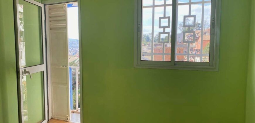 Charmante villa F5 sur 3 niveaux à louer proche de l’université à Ankatso