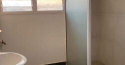 En location villa T4 avec grande cour située à Mandrosoa Ivato