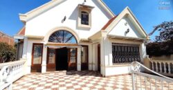 À vendre : villa à étage de 388 m² sur terrain de 1200 m² à Anosiala, proche de la RN4