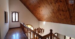À vendre : villa à étage de 388 m² sur terrain de 1200 m² à Anosiala, proche de la RN4