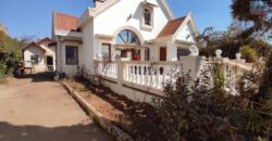 À vendre : villa à étage de 388 m² sur terrain de 1200 m² à Anosiala, proche de la RN4