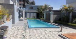A louer une villa F5 meublée avec piscine située dans une résidence sécurisée à Ivato