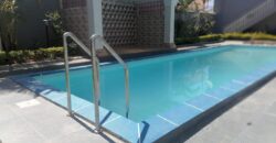 A louer une villa F5 meublée avec piscine située dans une résidence sécurisée à Ivato