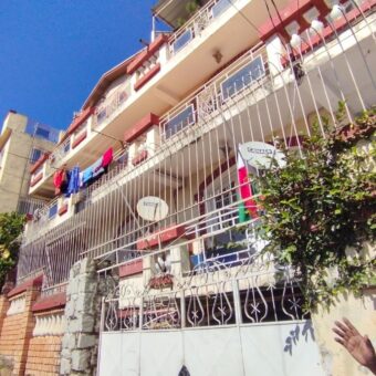 Villa R+3 avec appartements indépendants à vendre à Ambaranjana